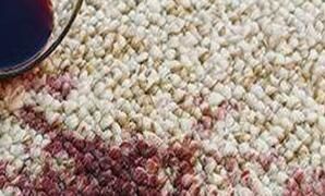 地毯上沾上了污漬，該怎么處理呢？